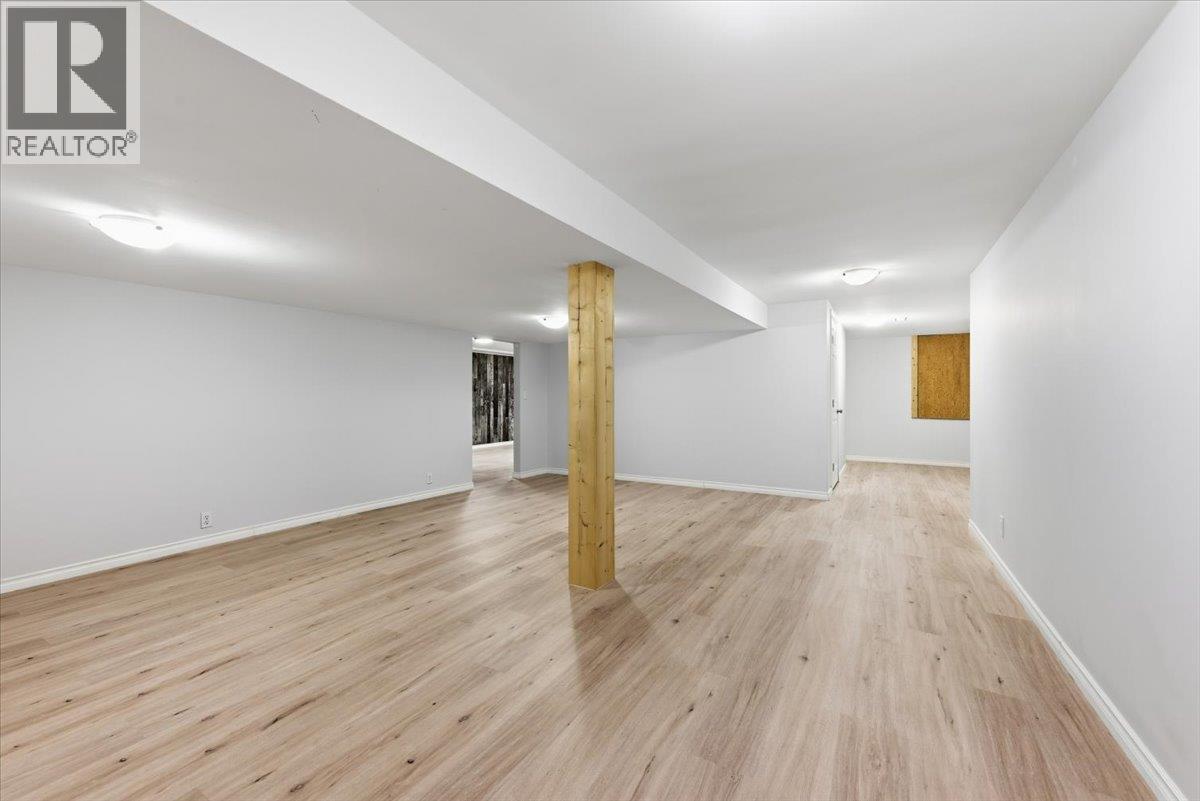  1700 30 Street, Vernon