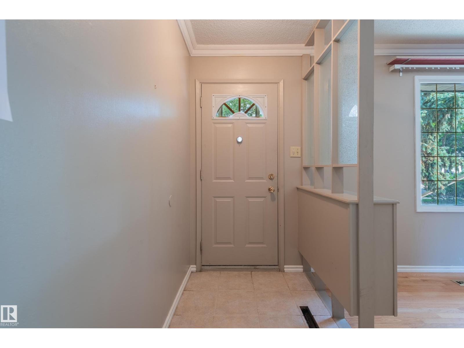 6411 149 AV NW, Edmonton