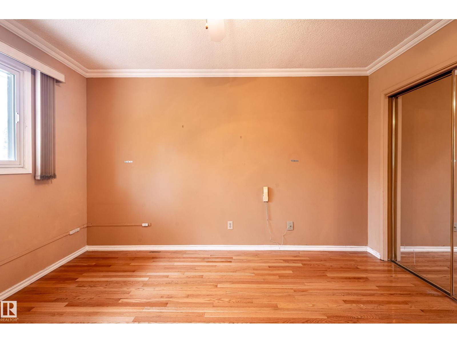 6411 149 AV NW, Edmonton