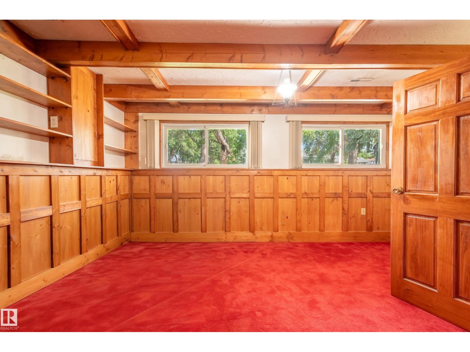 6411 149 AV NW, Edmonton