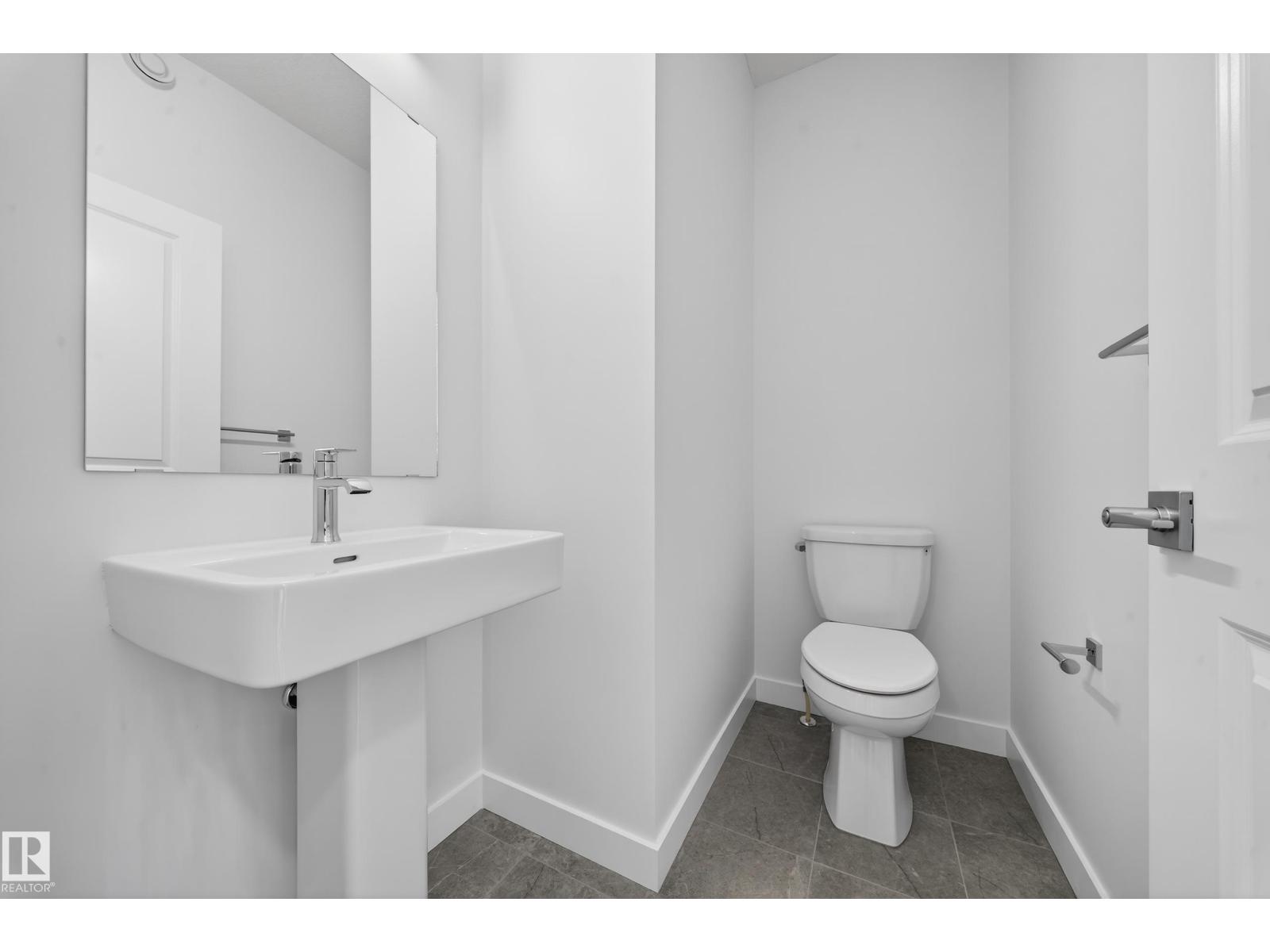 8515 181 AV NW, Edmonton