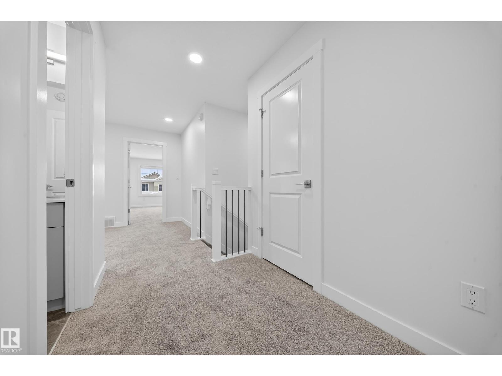 8515 181 AV NW, Edmonton