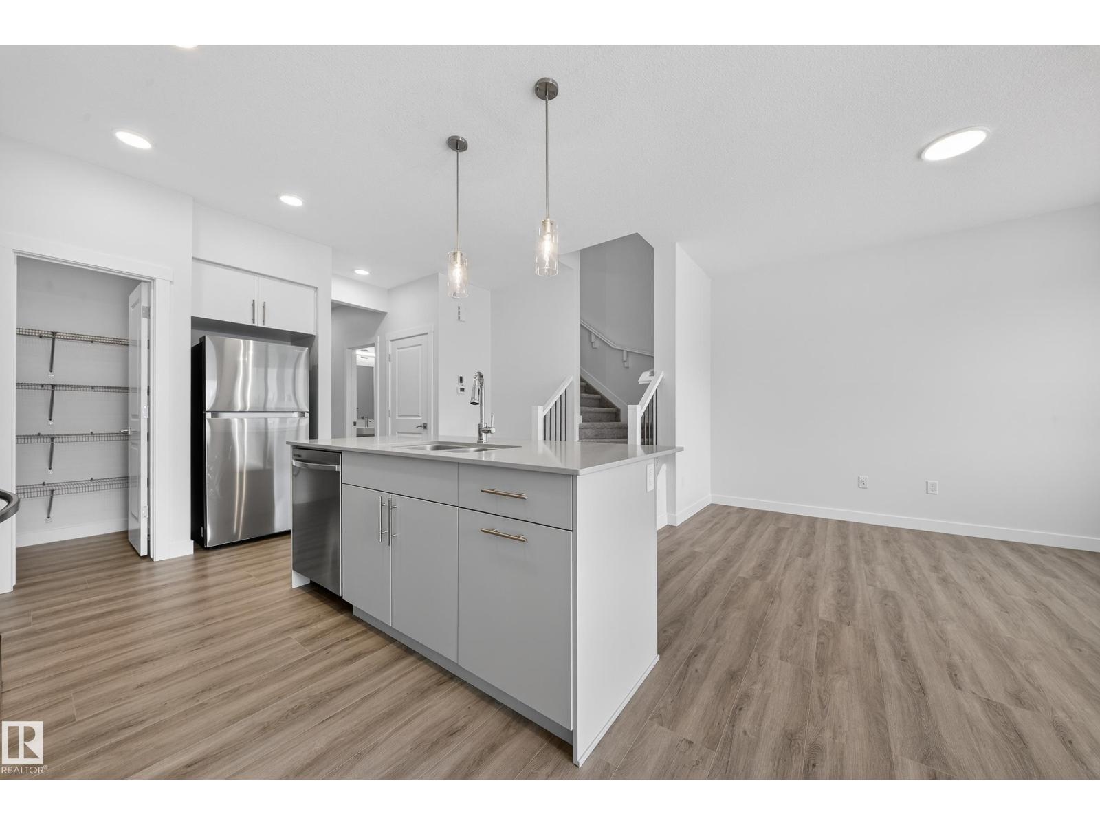 8515 181 AV NW, Edmonton