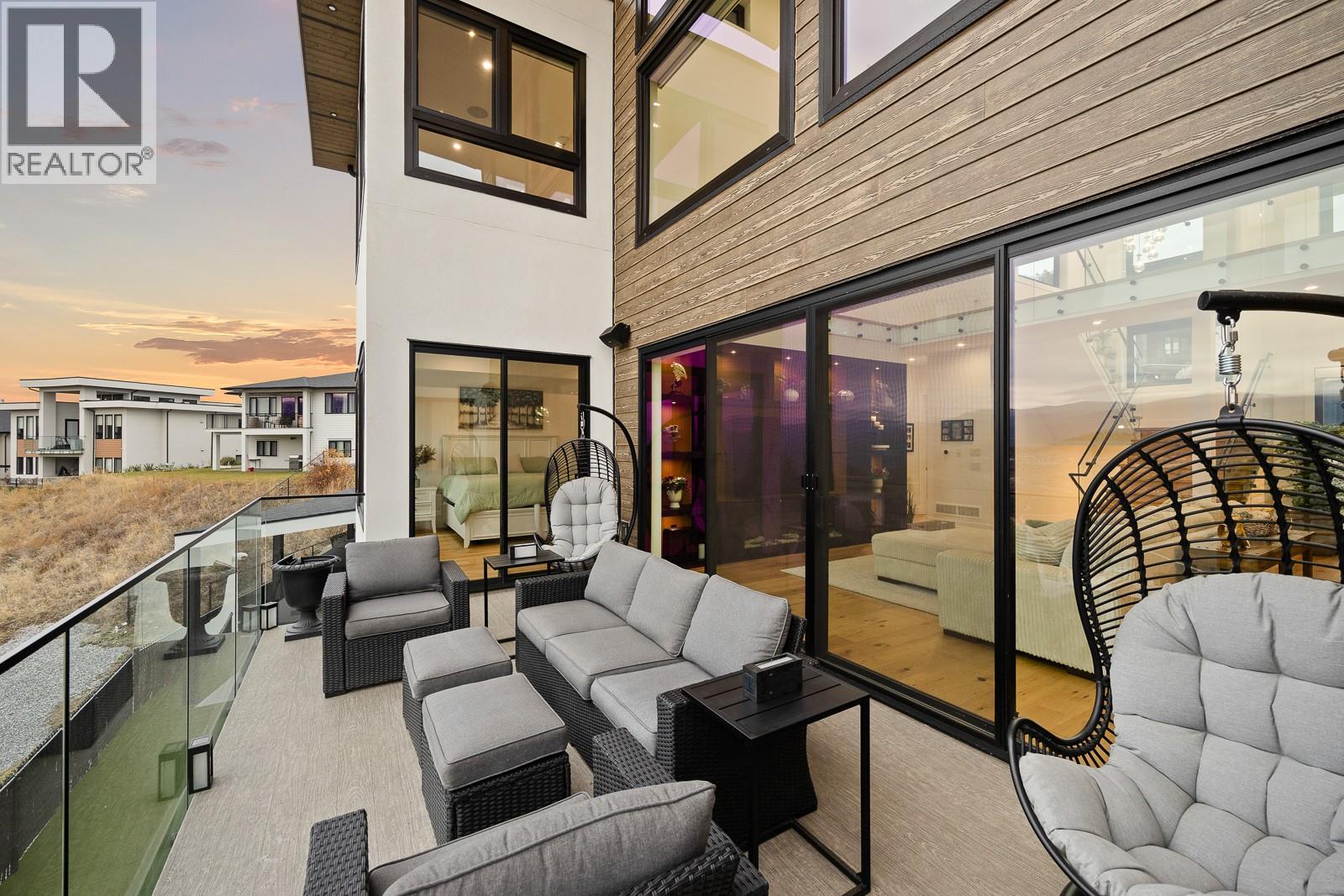  1102 Carnoustie Drive, Kelowna