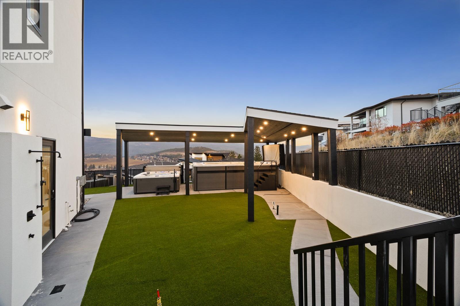  1102 Carnoustie Drive, Kelowna