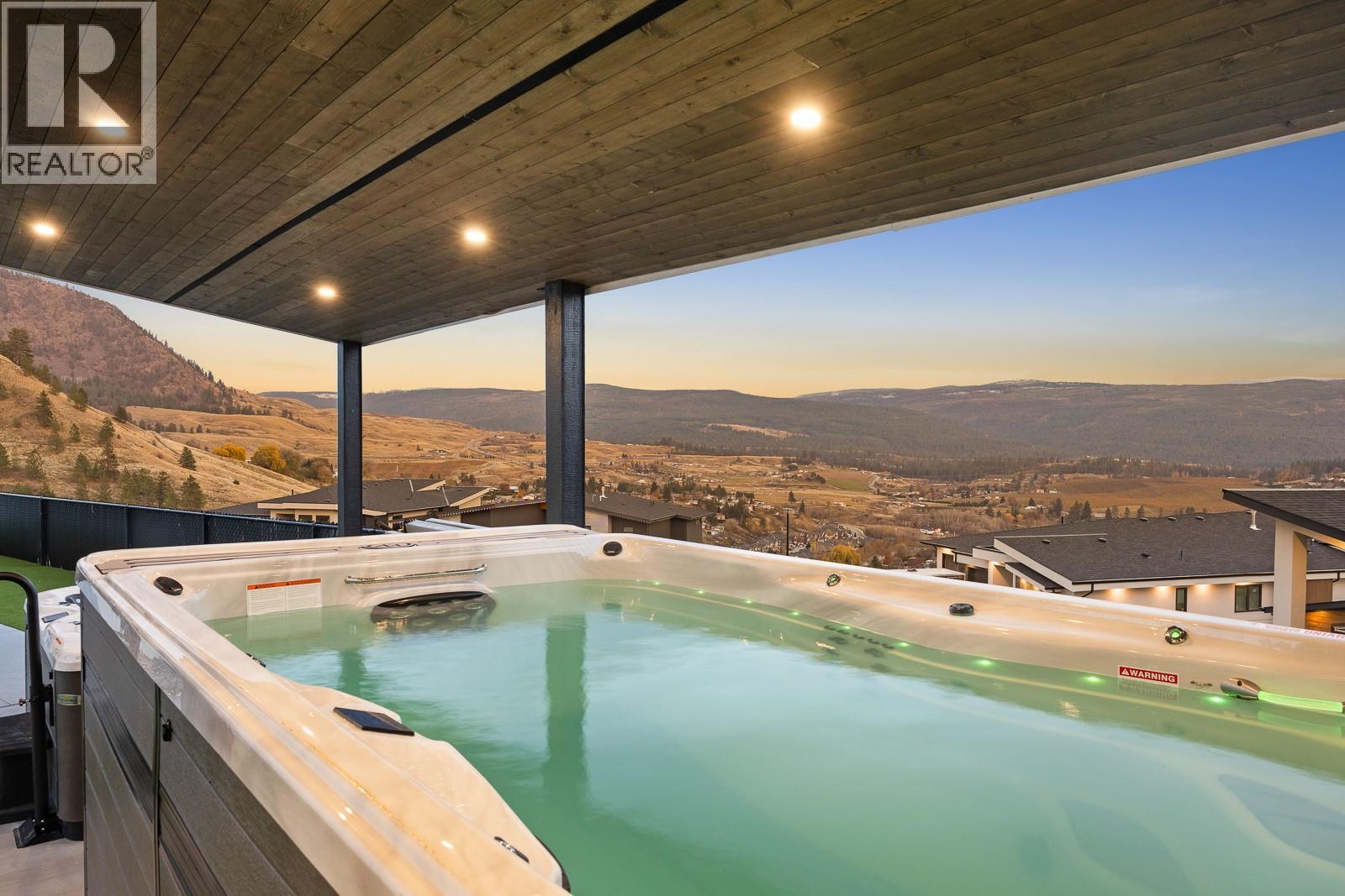  1102 Carnoustie Drive, Kelowna