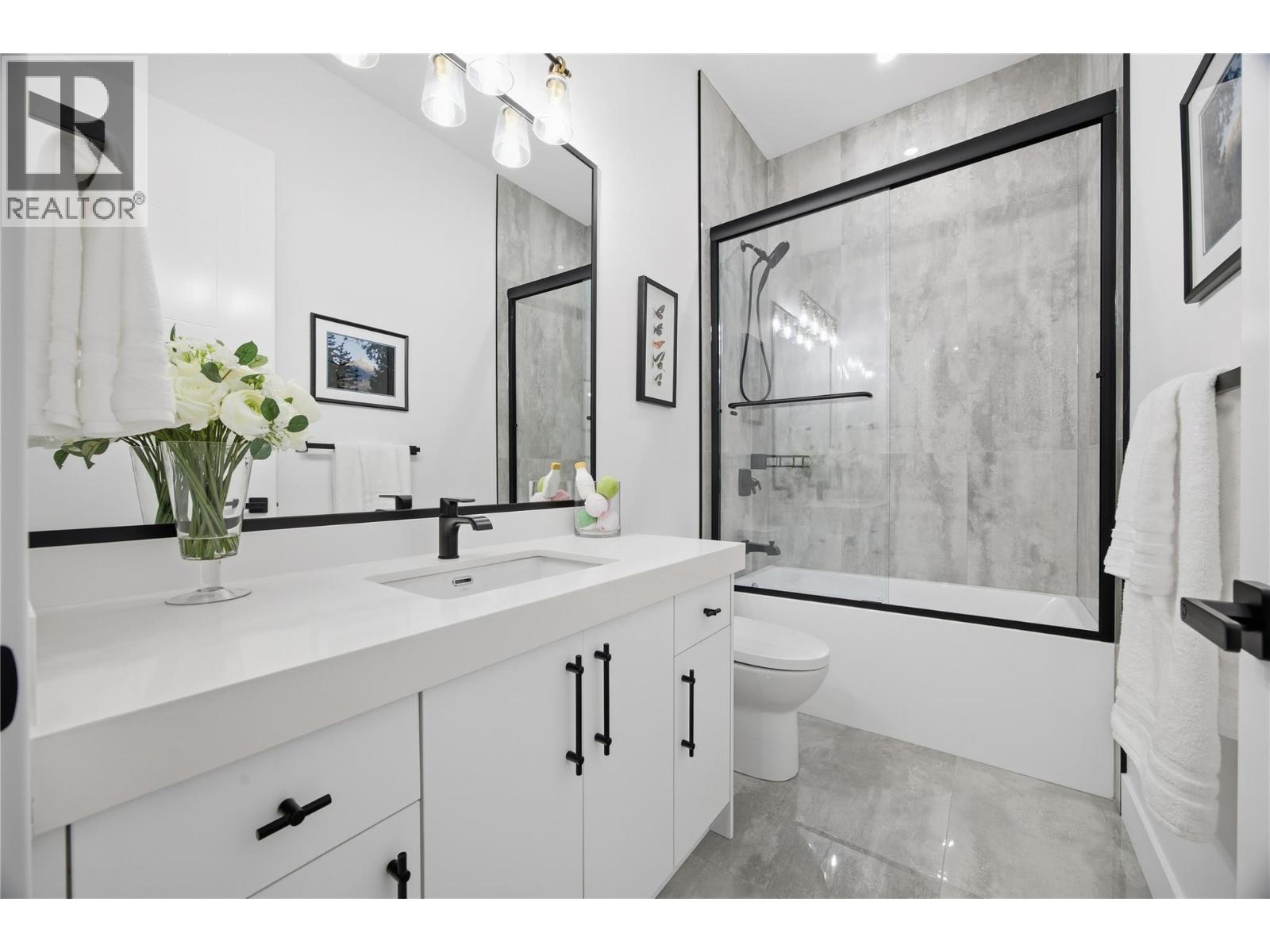  1102 Carnoustie Drive, Kelowna