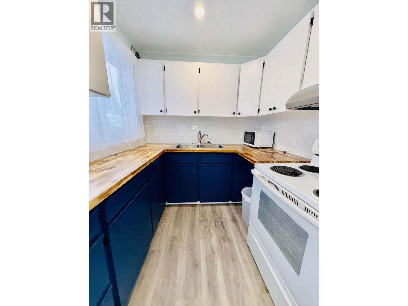 13 WREN STREET, Kitimat