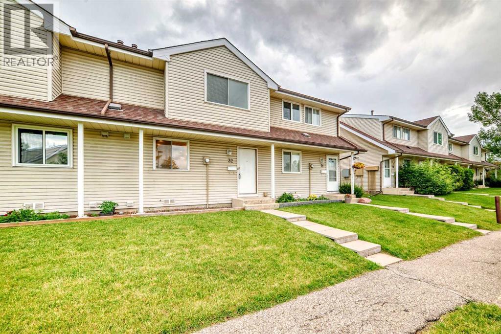 Single Family House for Sale in   Falconridge Drive NE Falconridge Calgary 