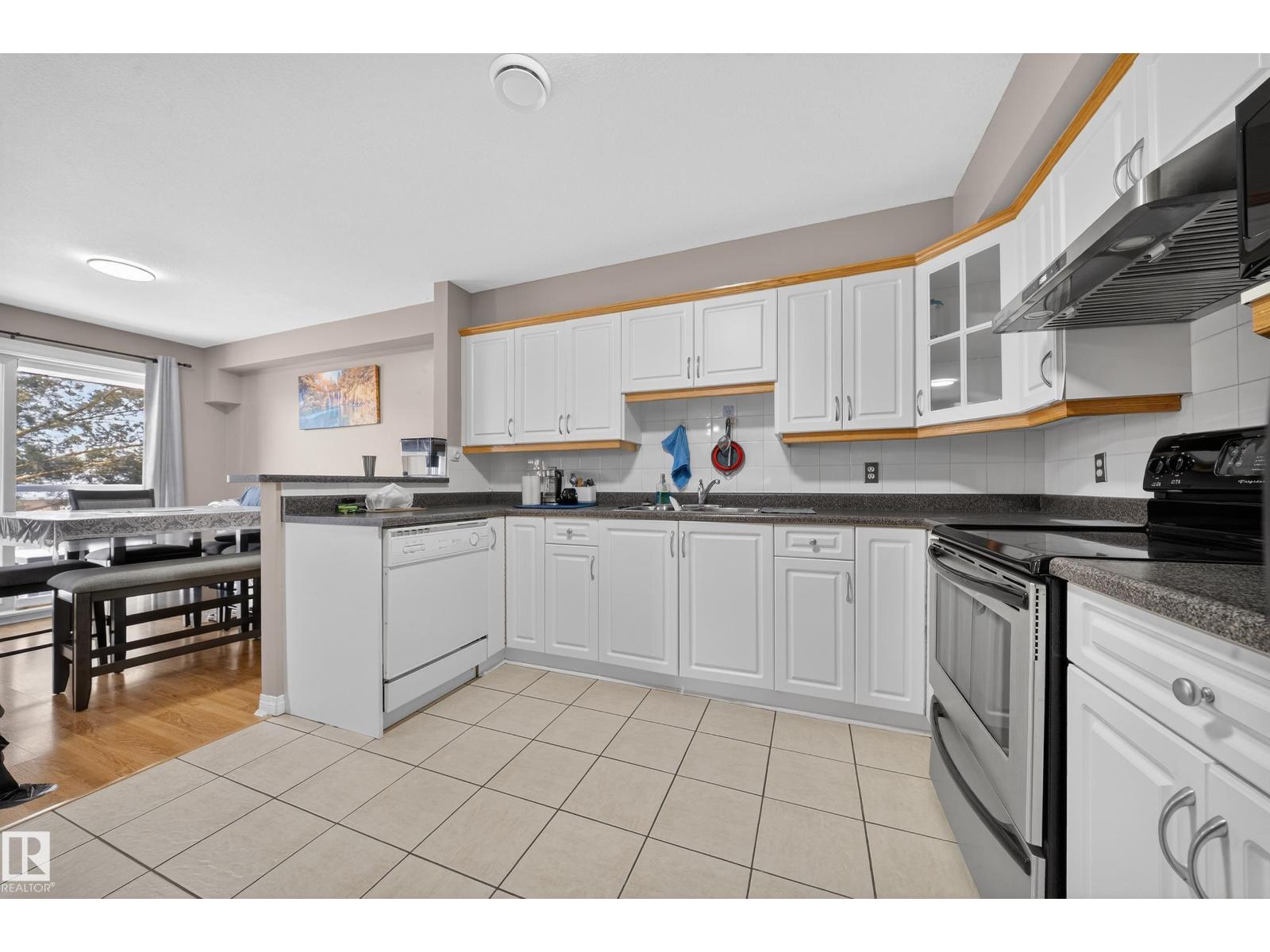 #80 2505 42 ST NW, Edmonton