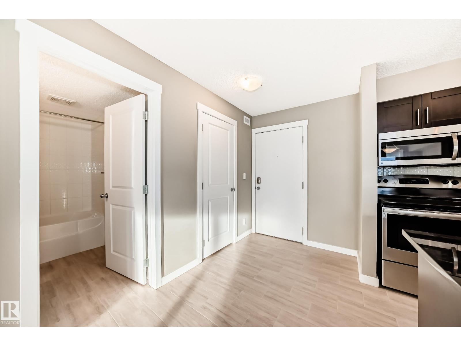 #226 1510 WATT DR SW, Edmonton