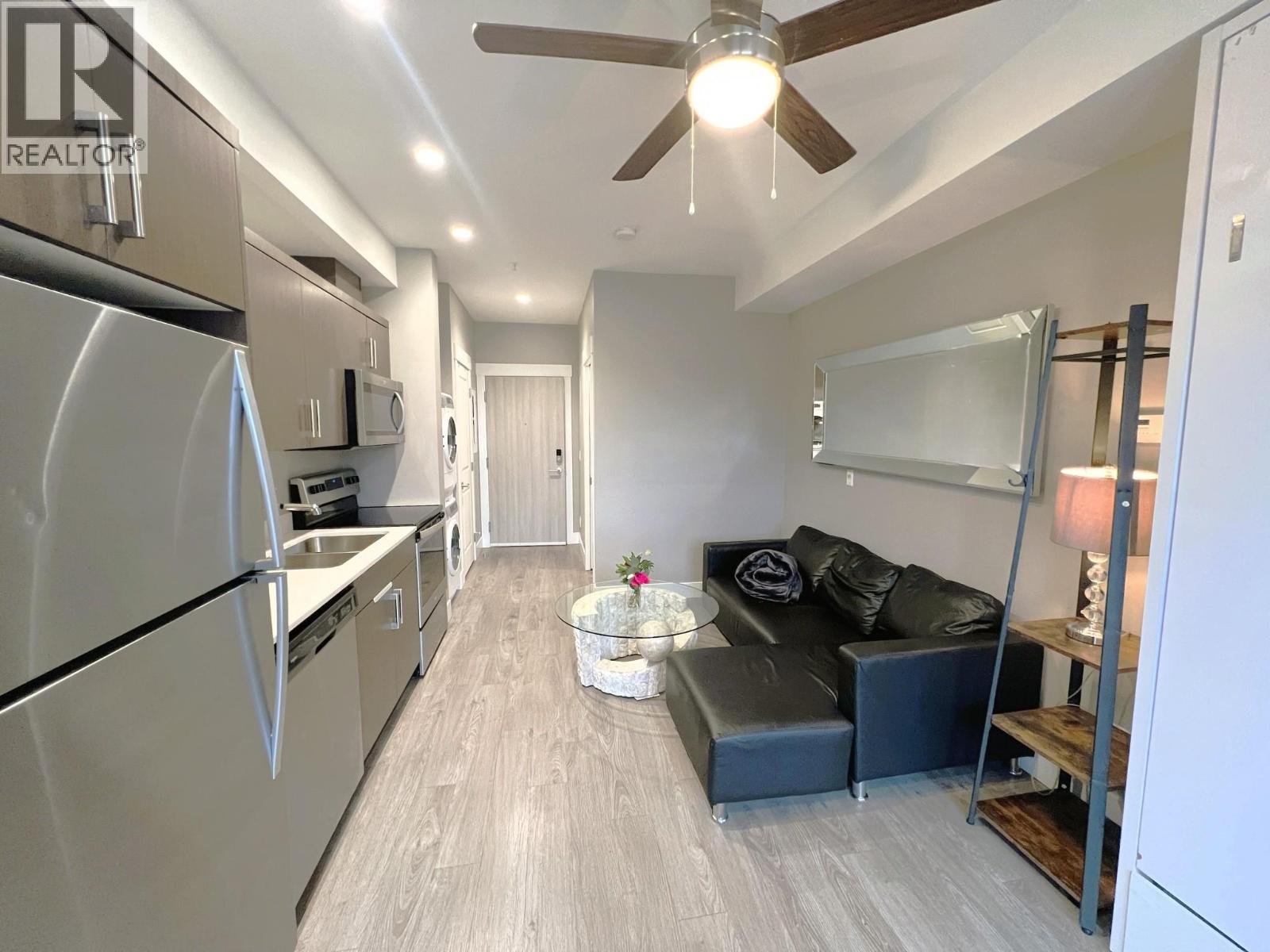 407 925 Leon Avenue, Kelowna