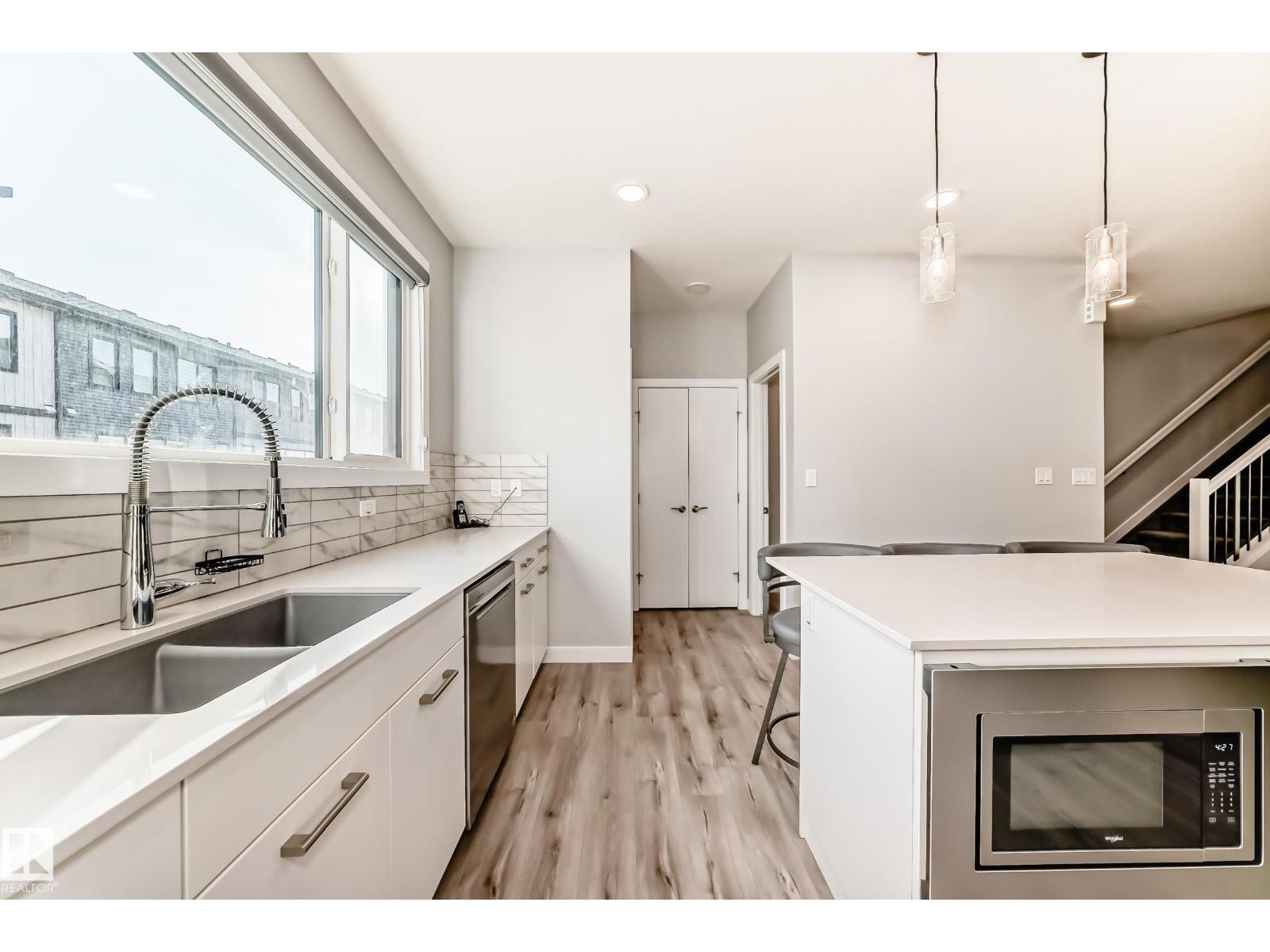 #69 50 EBONY BV, Sherwood Park