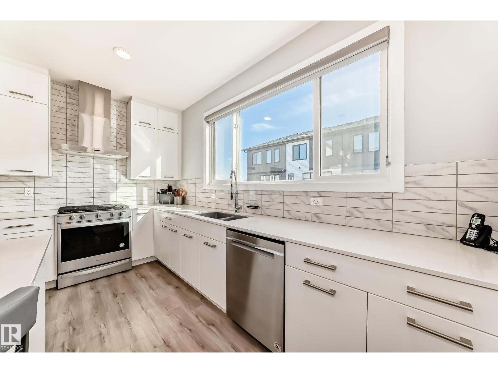 #69 50 EBONY BV, Sherwood Park