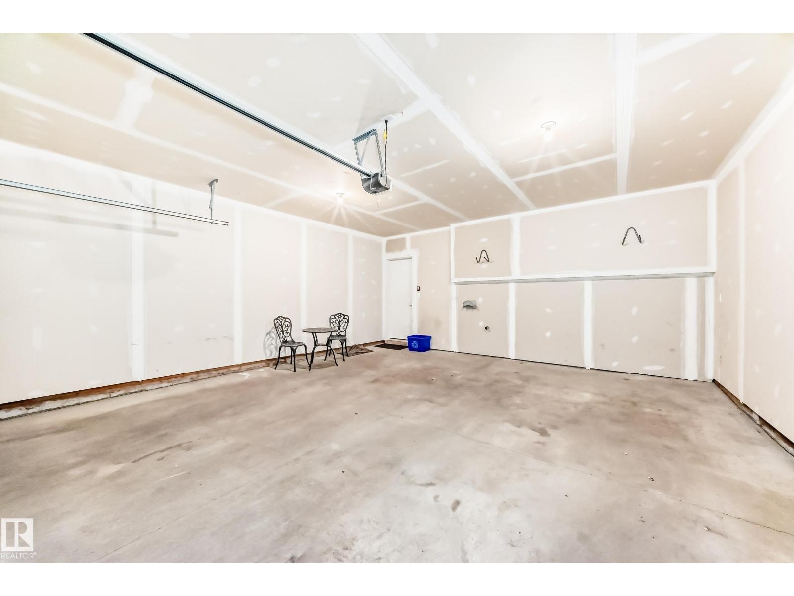 #69 50 EBONY BV, Sherwood Park