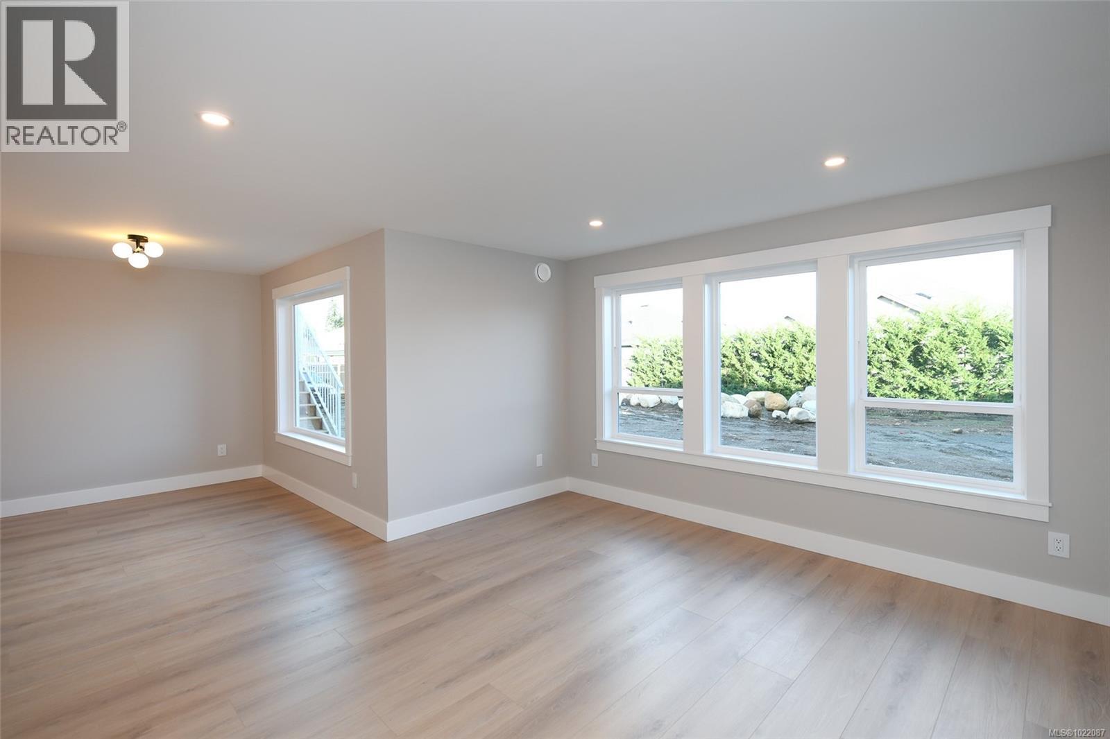 3392 Rhys Rd, Courtenay