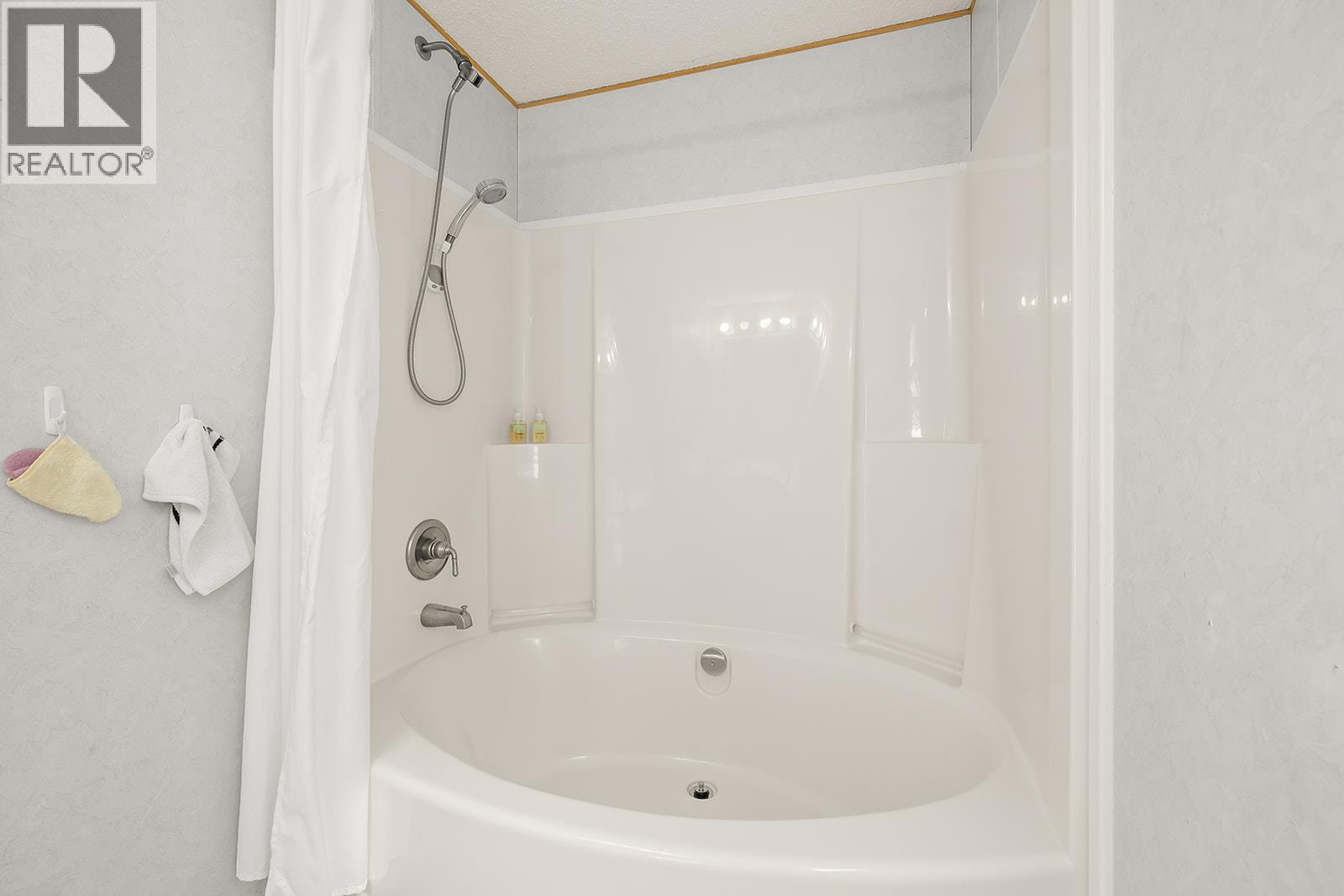 95 2005 Boucherie Road, Westbank