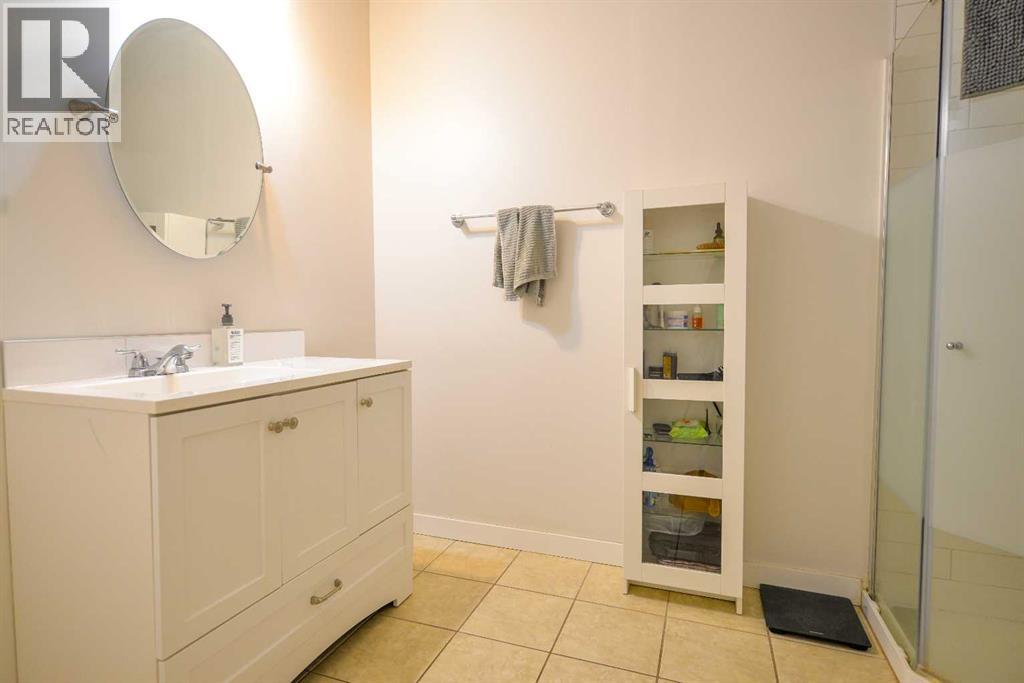 Single Family House Bi-level for Sale in  Centre Street NE Beddington Heights Calgary 