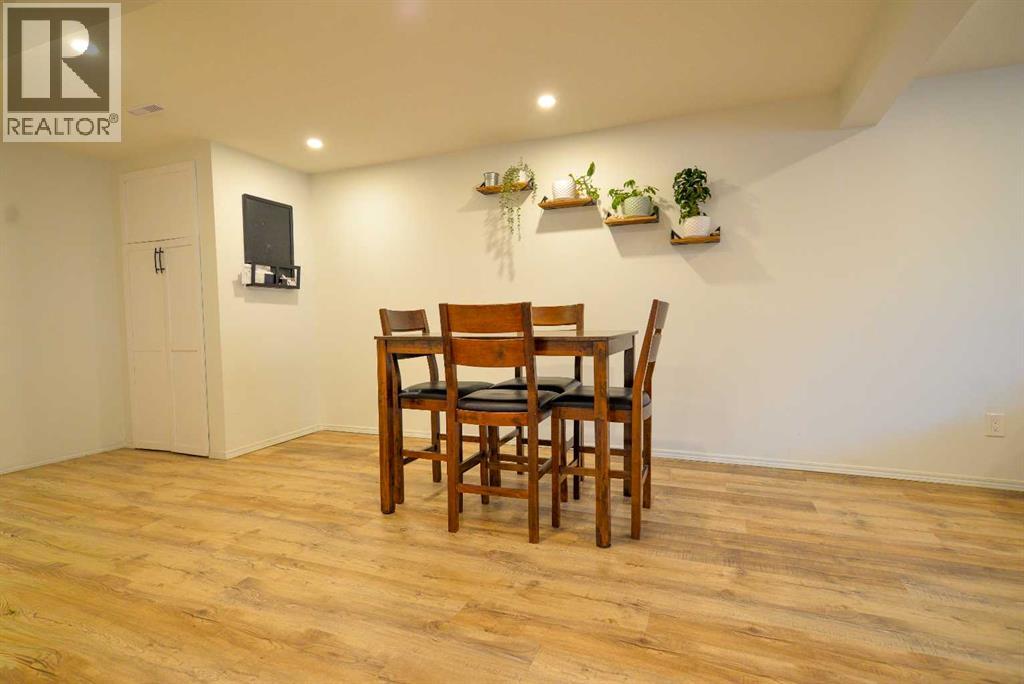 Single Family House Bi-level for Sale in  Centre Street NE Beddington Heights Calgary 