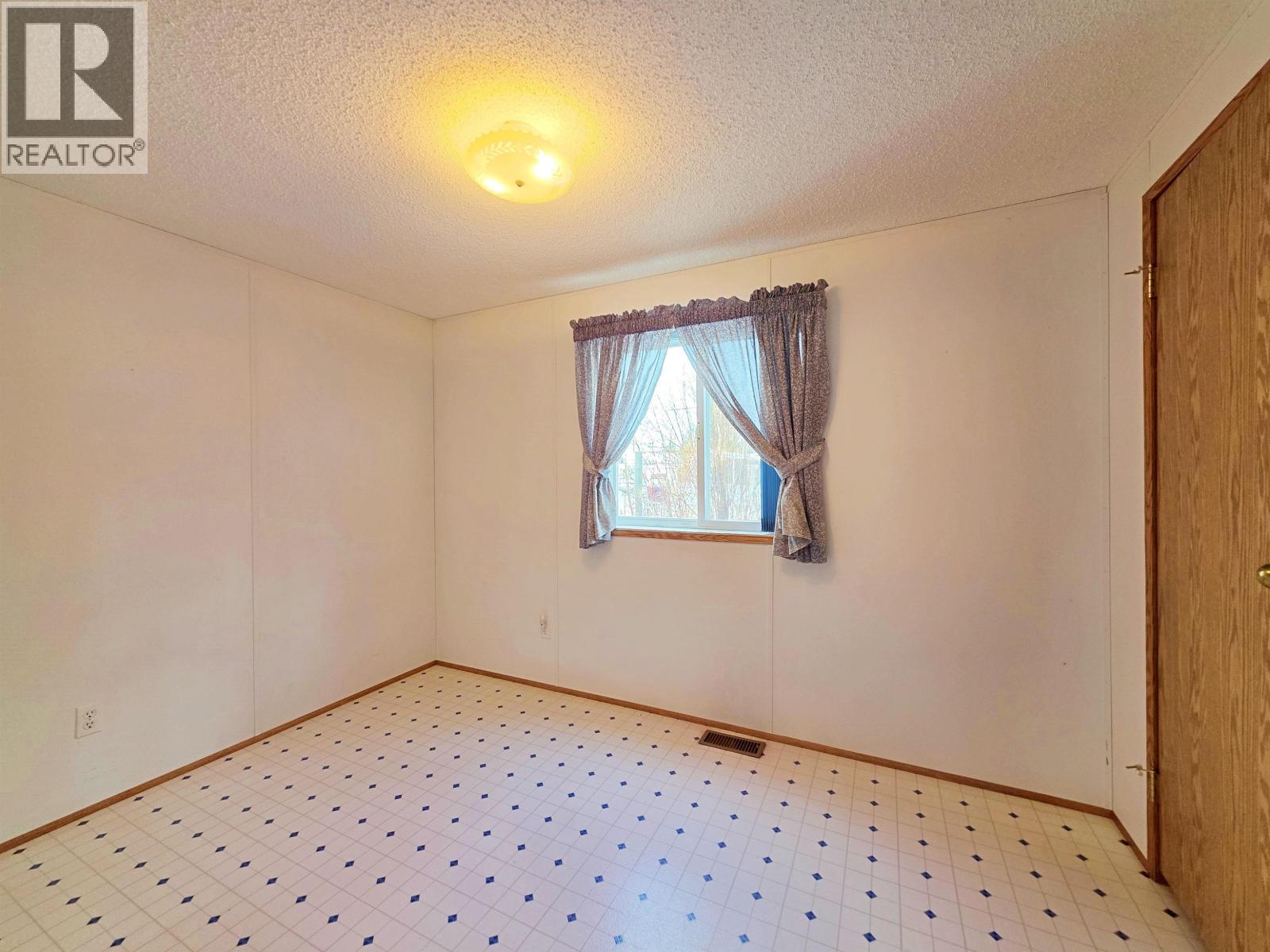 11 2121 BALSAM AVENUE, Quesnel