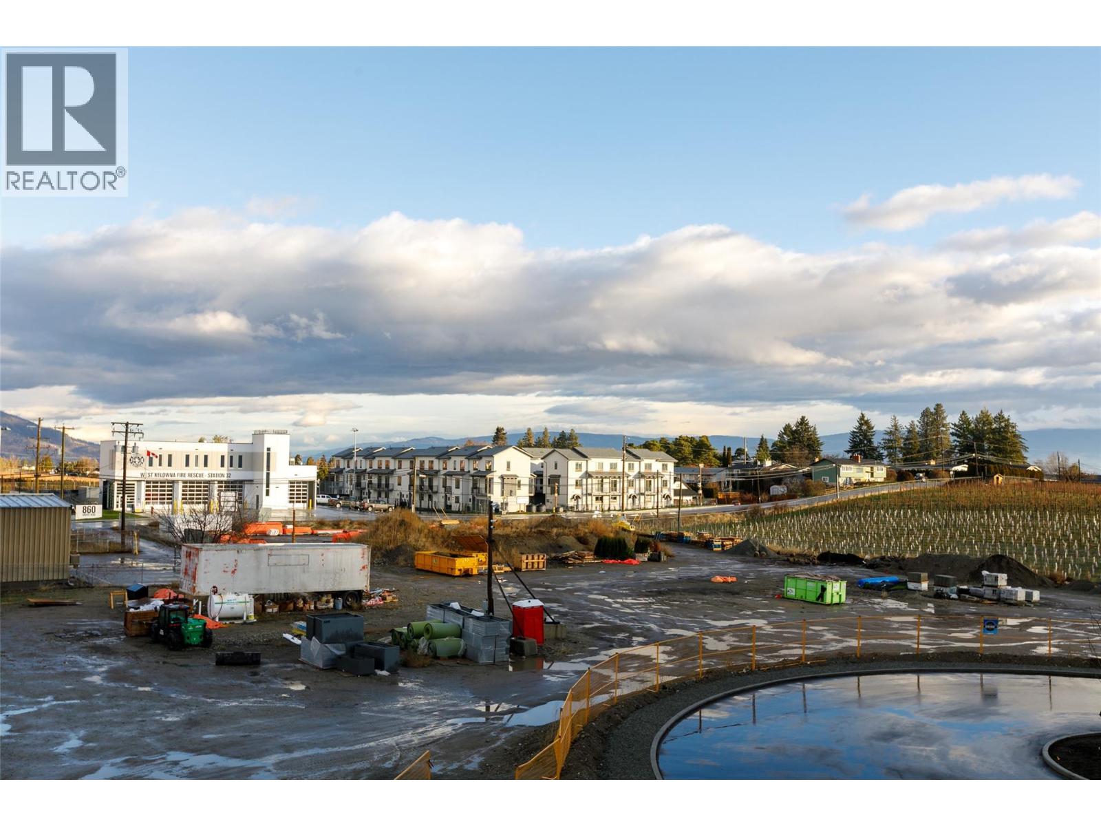 301 2760 Olalla Road, West Kelowna