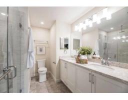 202 11063 Ravine Road, Surrey, BC V0V0V0 Photo 8
