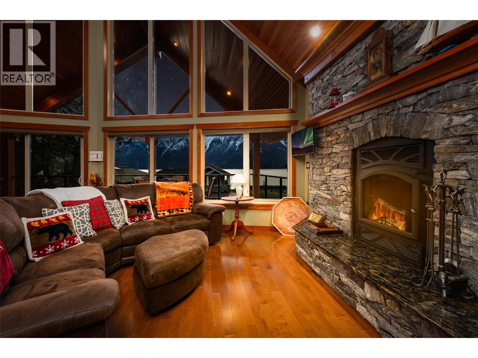 13516 Lakeshore Drive, Boswell