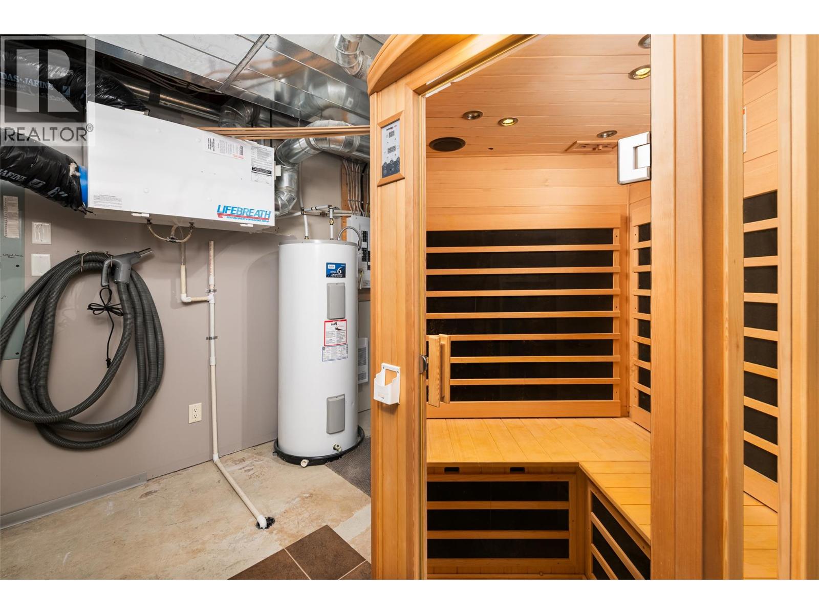 13516 Lakeshore Drive, Boswell