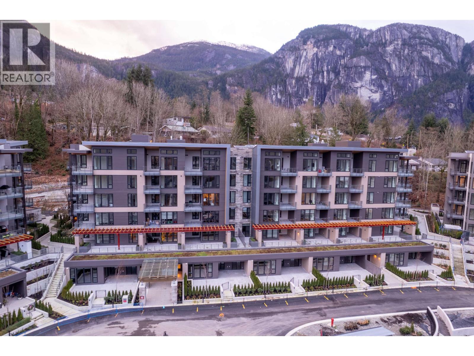 609 1504 SCOTT CRESCENT, Squamish