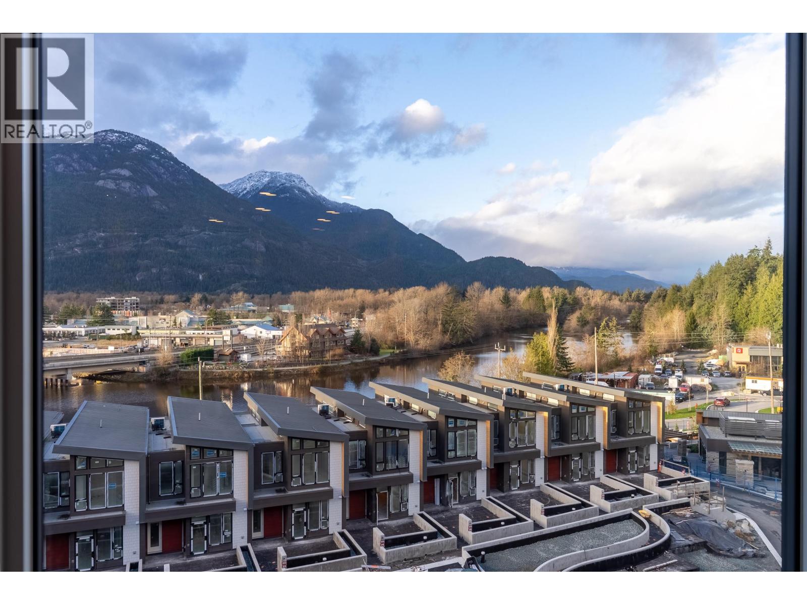 609 1504 SCOTT CRESCENT, Squamish