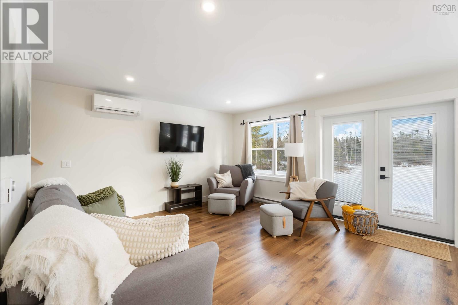 Property 17 of 46 of 97 Forest Heights Drive