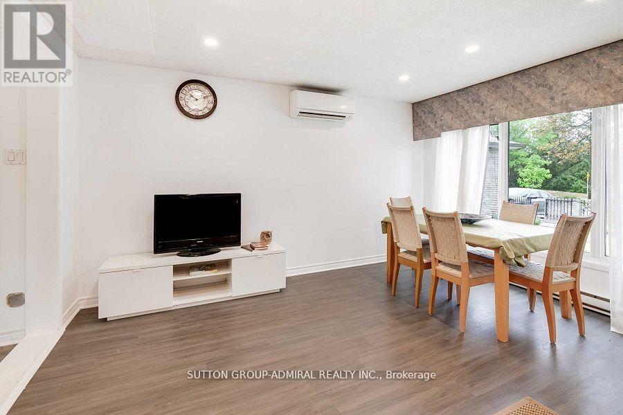 143 TORRESDALE AVENUE - Photo 4 of 17, Toronto (Westminster-Branson), Ontario