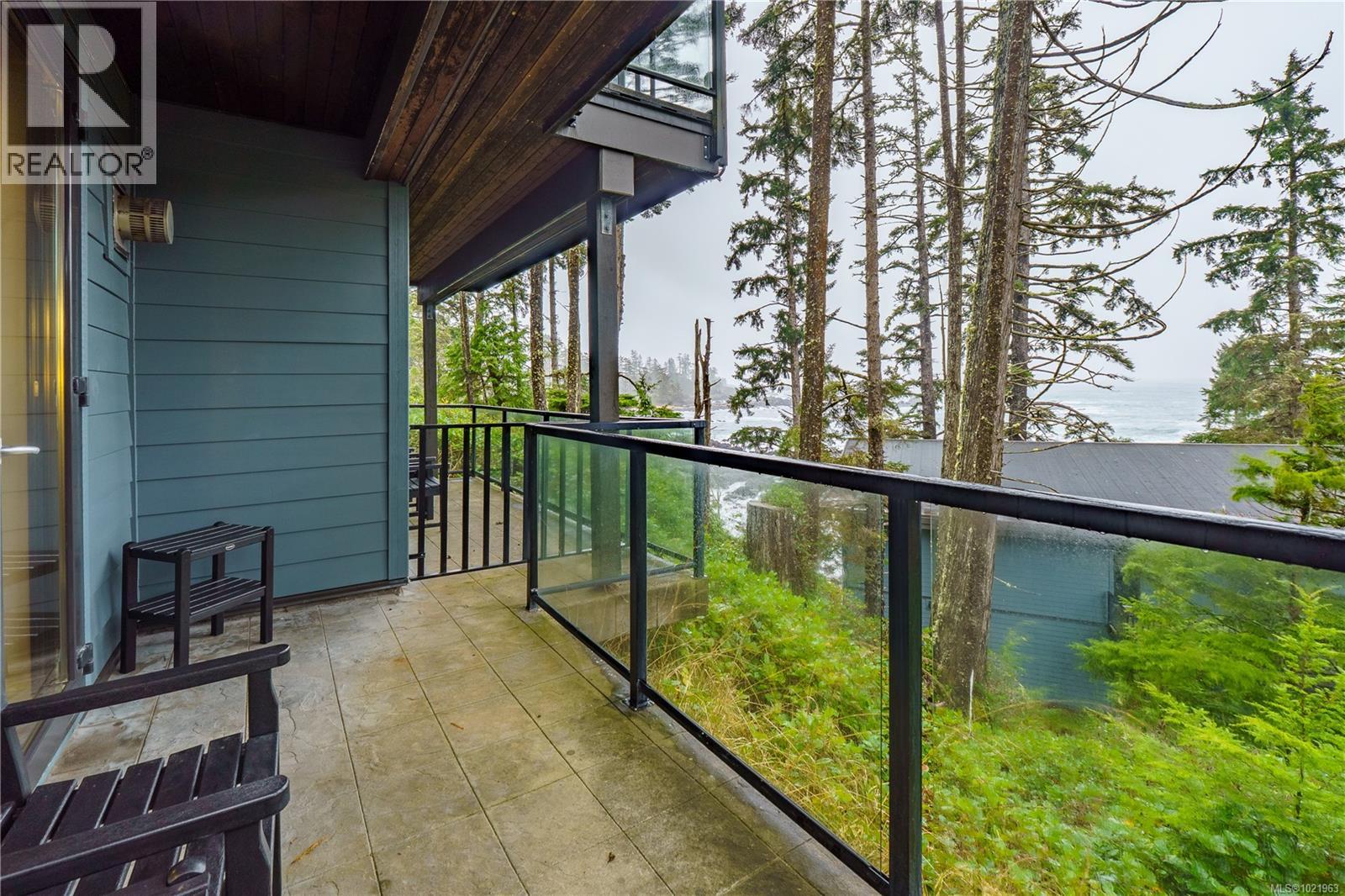 1202 596 Marine Dr, Ucluelet