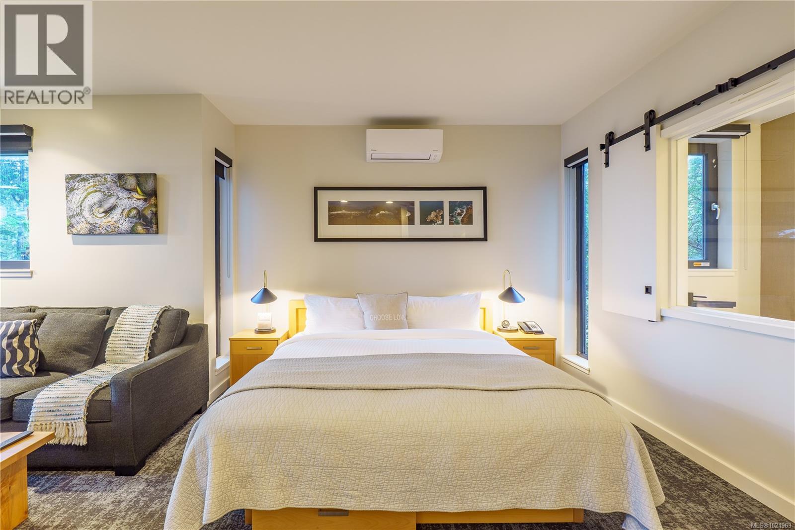 1202 596 Marine Dr, Ucluelet