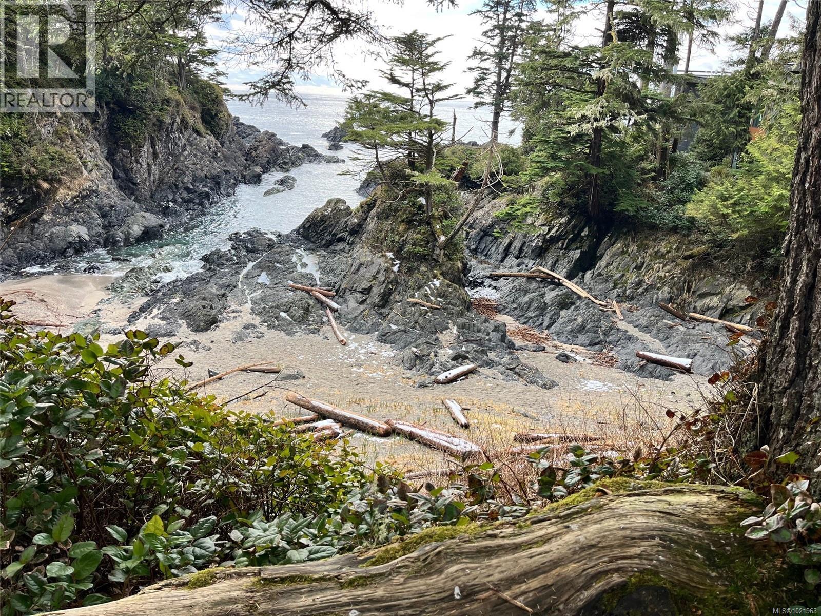 1202 596 Marine Dr, Ucluelet