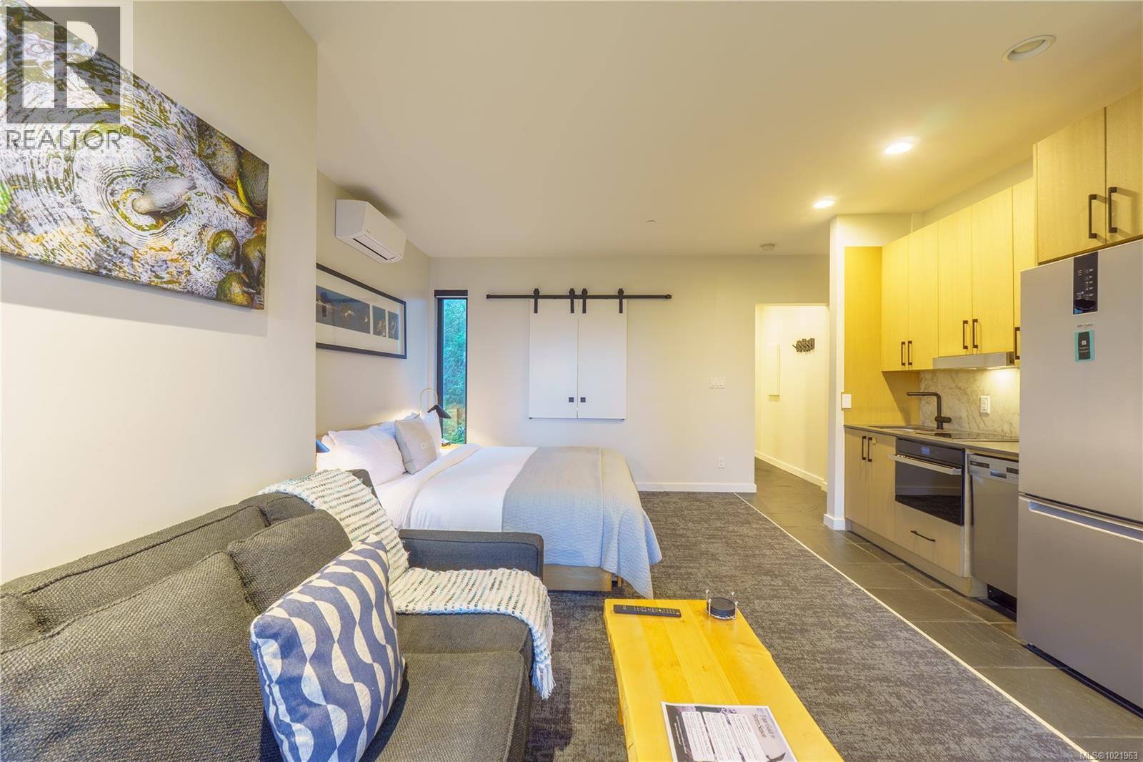 1202 596 Marine Dr, Ucluelet