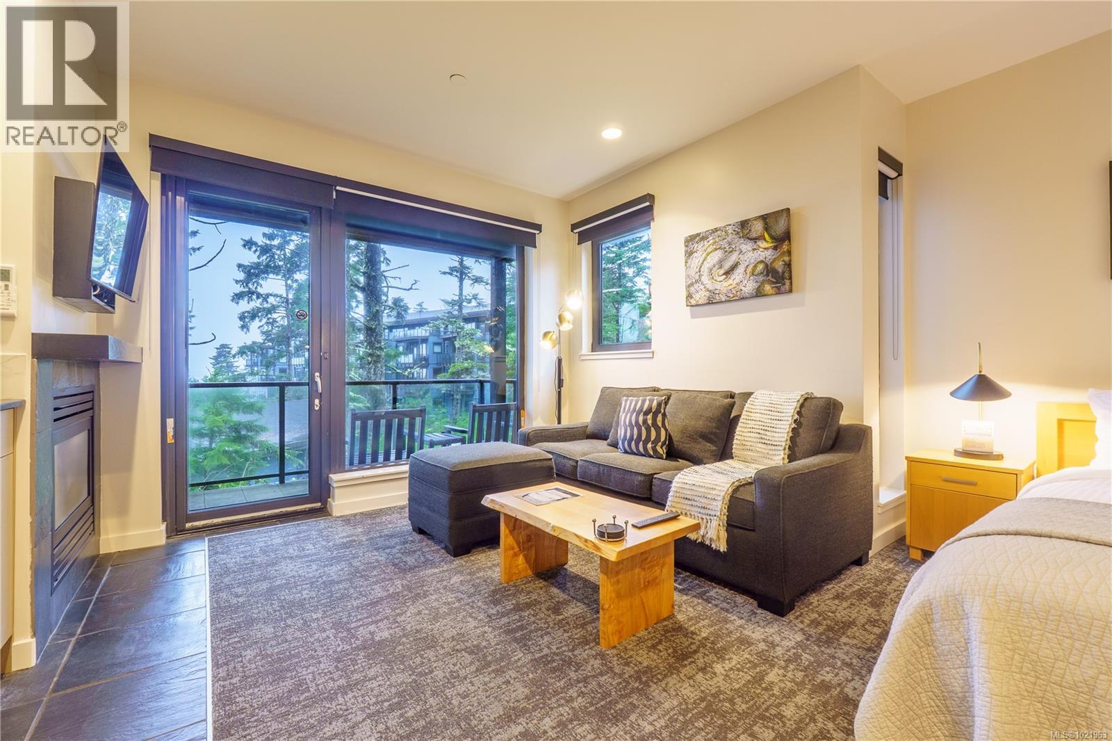 1202 596 Marine Dr, Ucluelet