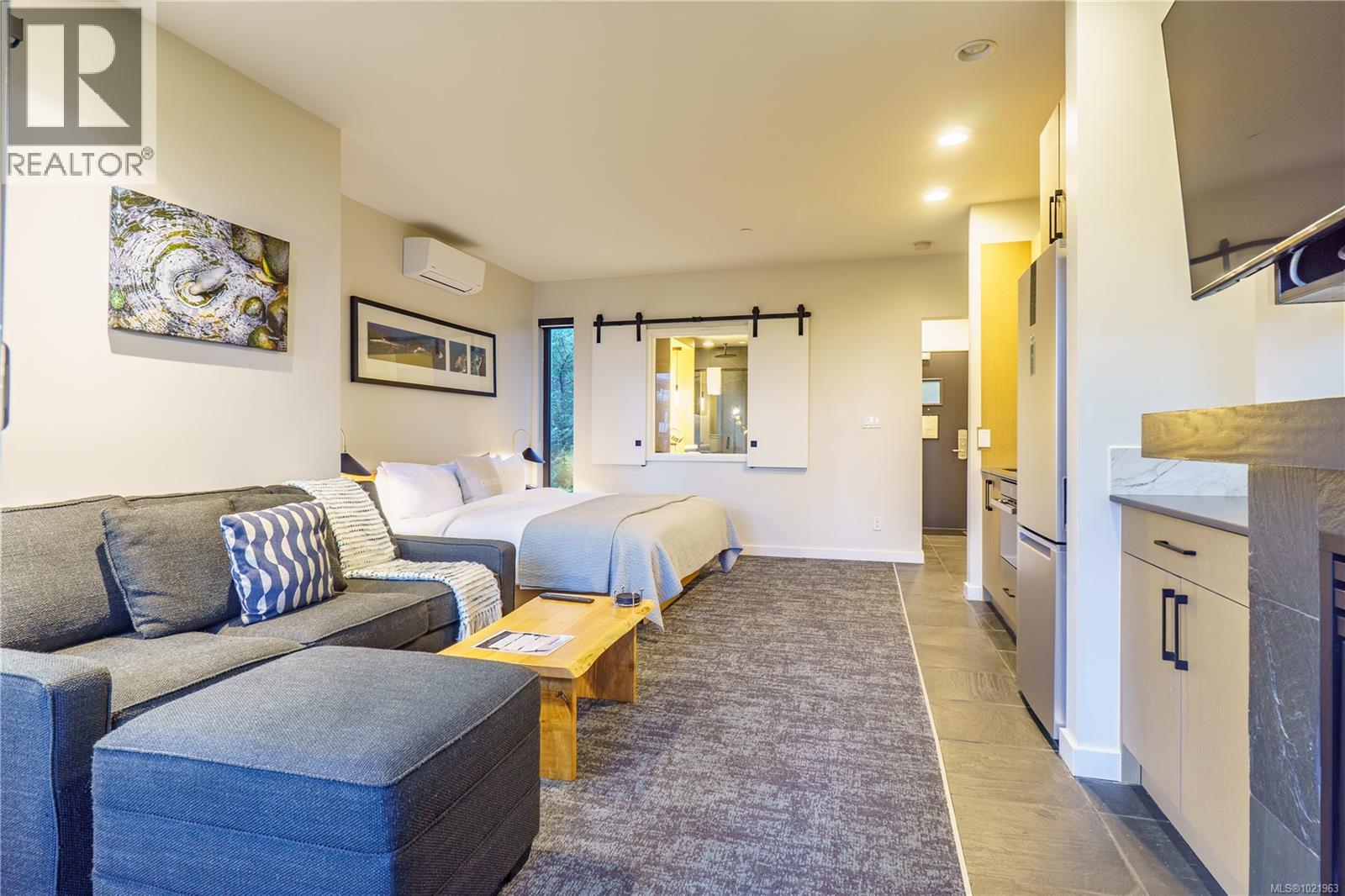 1202 596 Marine Dr, Ucluelet