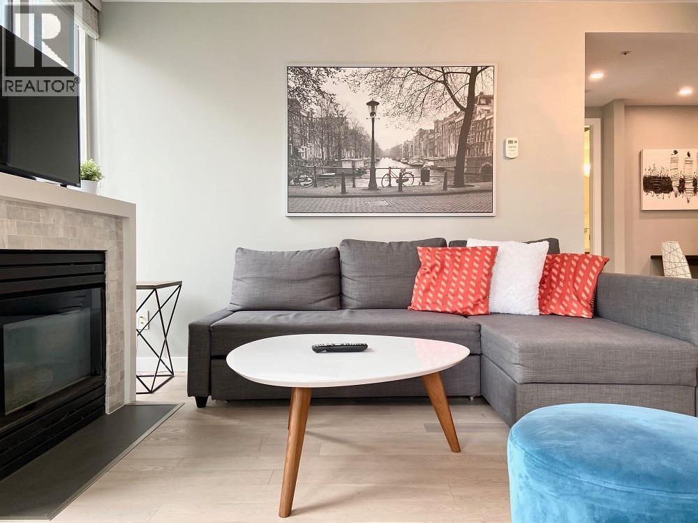 701 183 KEEFER PLACE - Photo 4 of 29, Vancouver, British Columbia