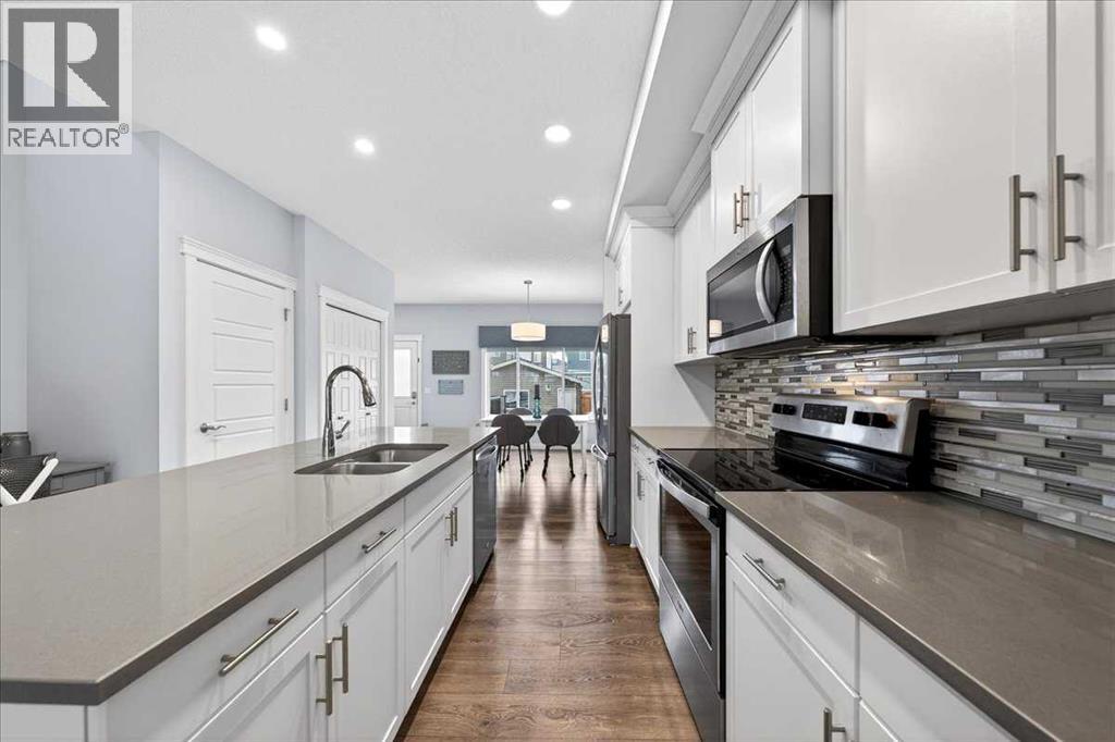 Single Family House for Sale in  Evanston Hill NW Evanston Calgary 