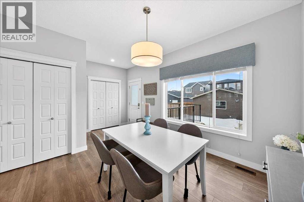 Single Family House for Sale in  Evanston Hill NW Evanston Calgary 