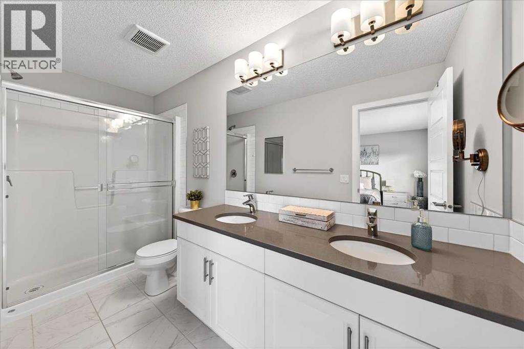 Single Family House for Sale in  Evanston Hill NW Evanston Calgary 