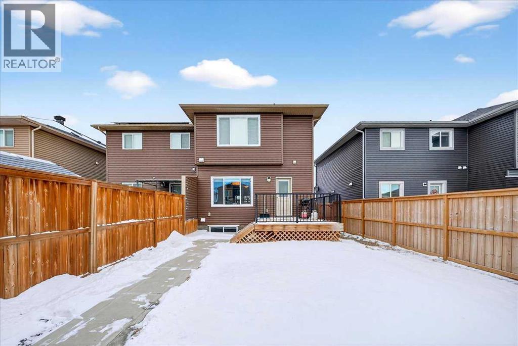 Single Family House for Sale in  Evanston Hill NW Evanston Calgary 