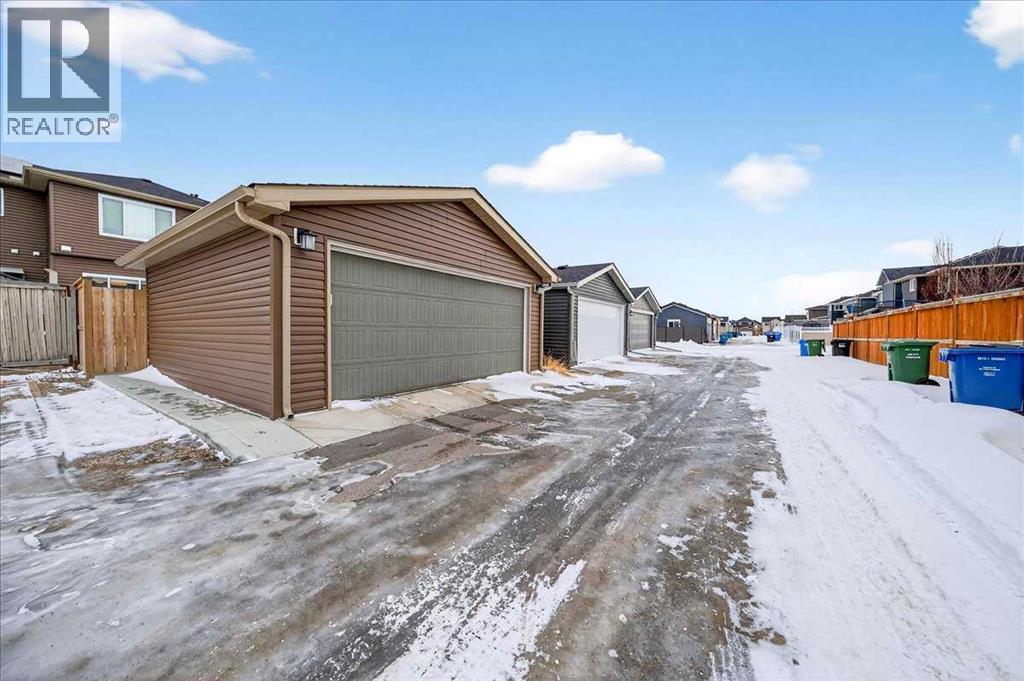Single Family House for Sale in  Evanston Hill NW Evanston Calgary 