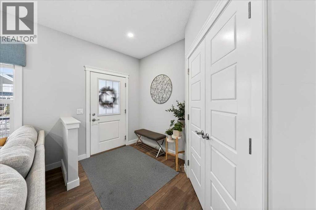 Single Family House for Sale in  Evanston Hill NW Evanston Calgary 