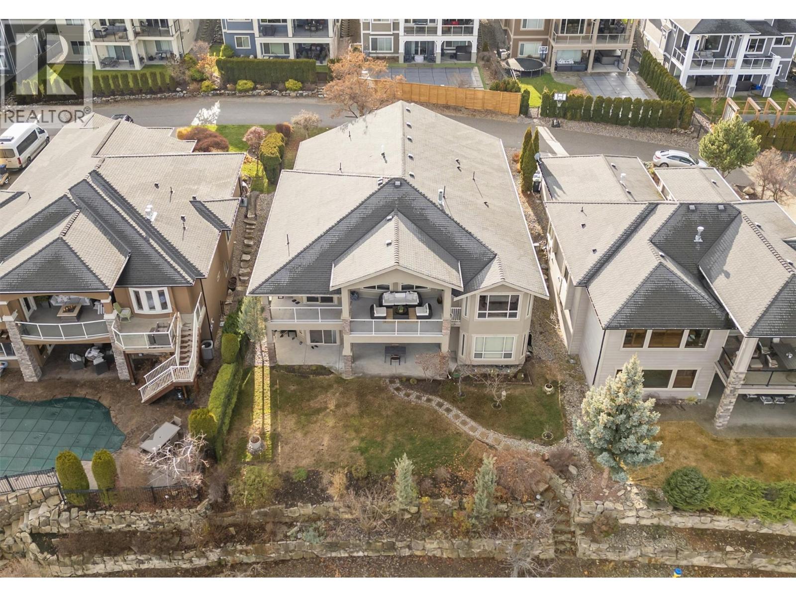  679 Devonian Avenue, Kelowna