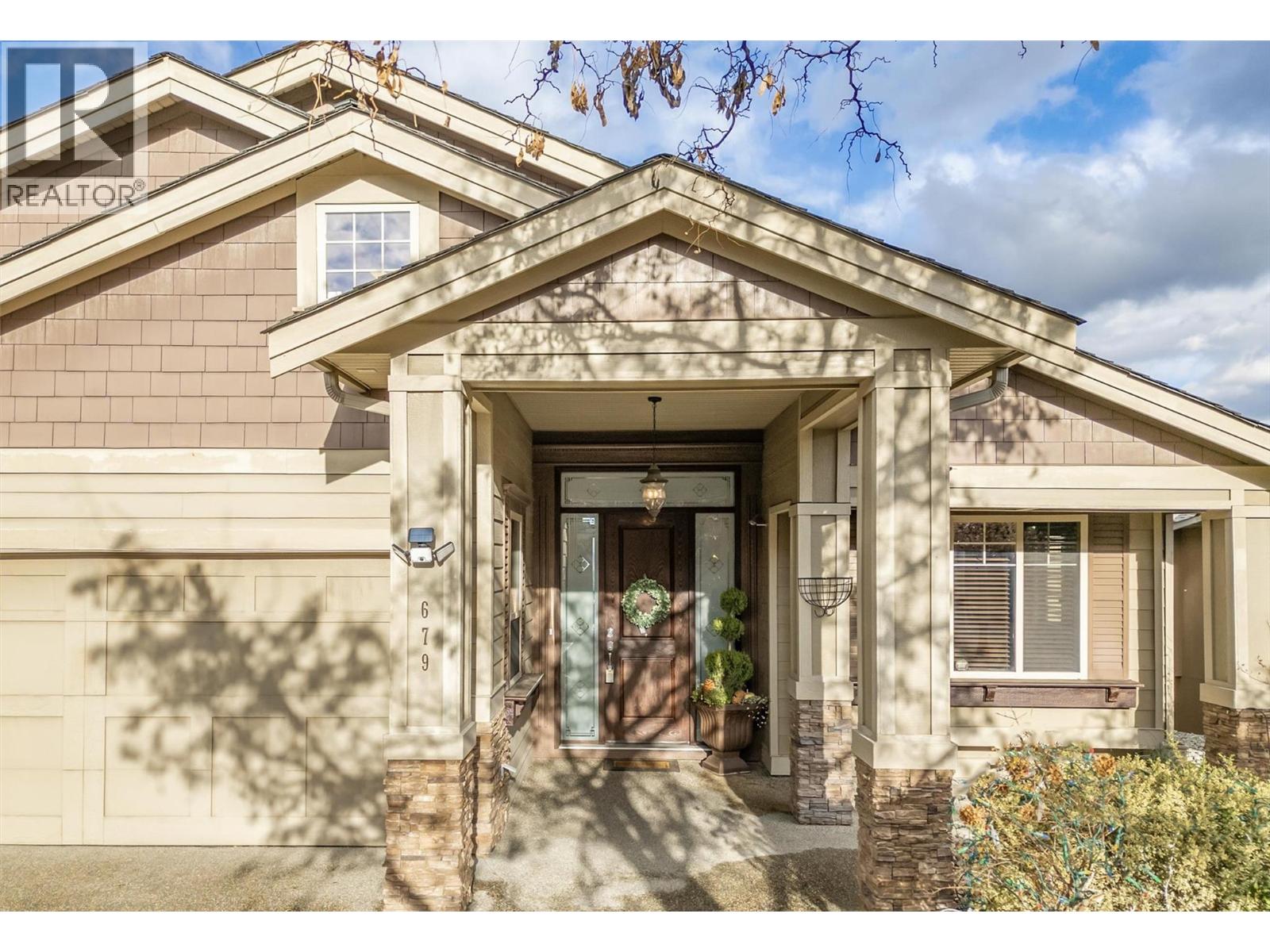  679 Devonian Avenue, Kelowna