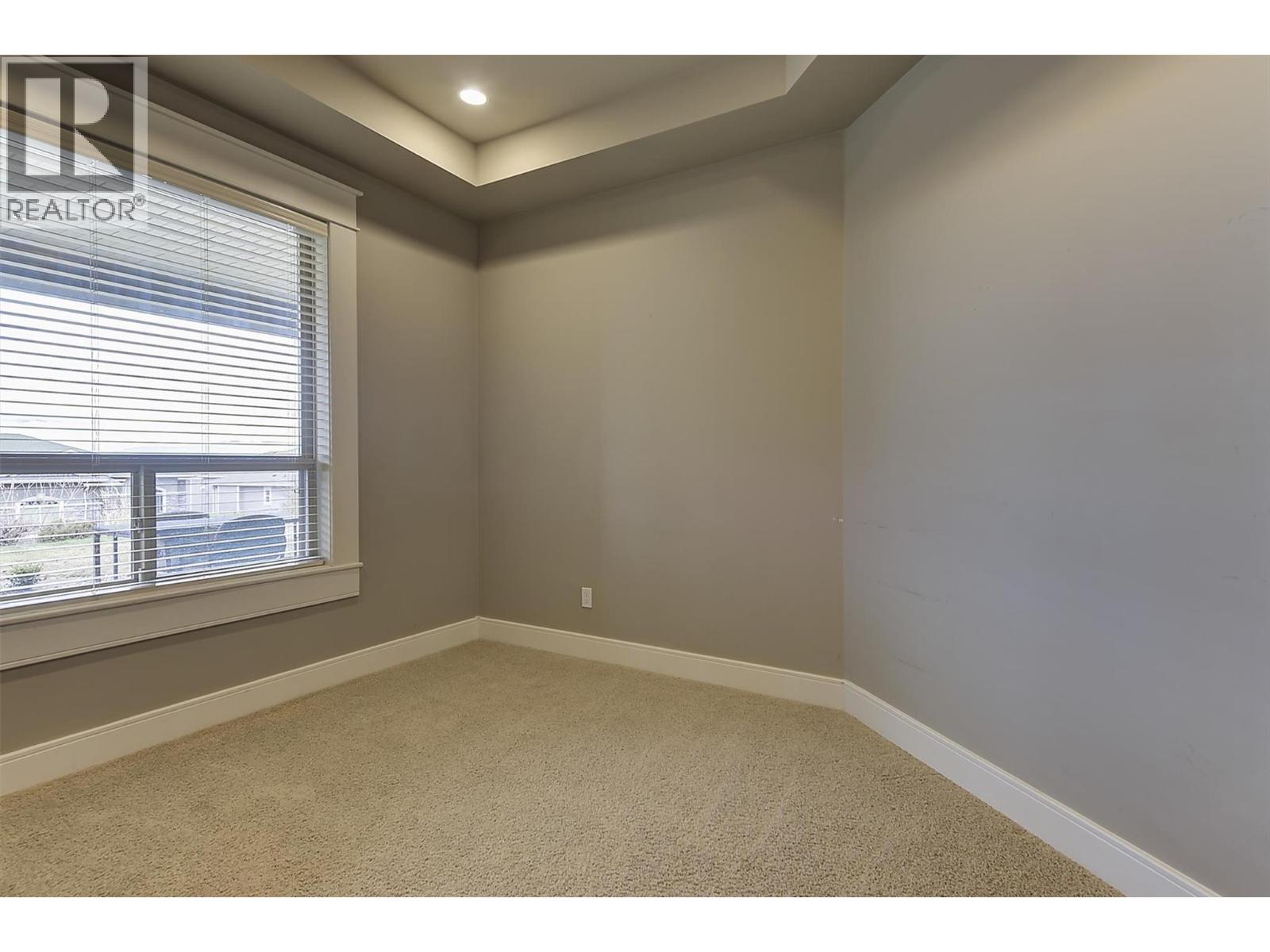  679 Devonian Avenue, Kelowna