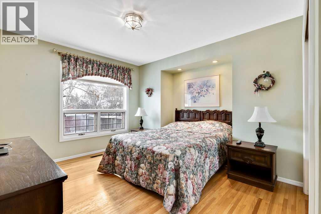 Single Family House Bungalow for Sale in  Chancellor Way NW Cambrian Heights Calgary 