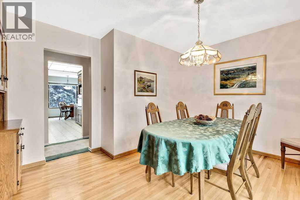 Single Family House Bungalow for Sale in  Chancellor Way NW Cambrian Heights Calgary 